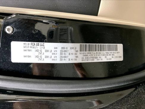 Used 2019 Chrysler Pacifica Touring Plus w/ Cold Weather Group image 36