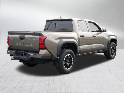 Used 2024 Toyota Tacoma TRD Off-Road w/ TRD Off Road Premium Package image 7