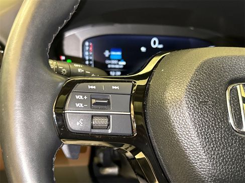 Certified 2023 Honda Pilot Elite image 37