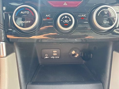 Certified 2023 Subaru Forester Premium AWD/4WD image 26