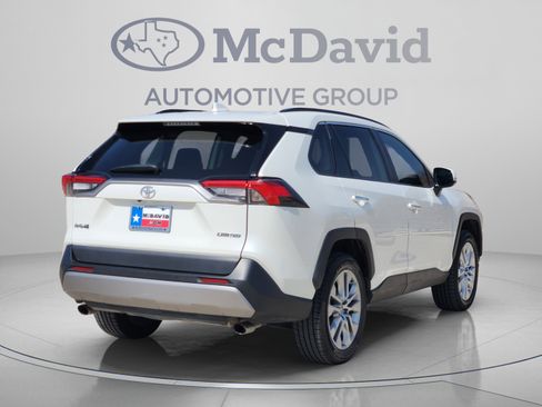 Used 2022 Toyota RAV4 Limited FWD image 6