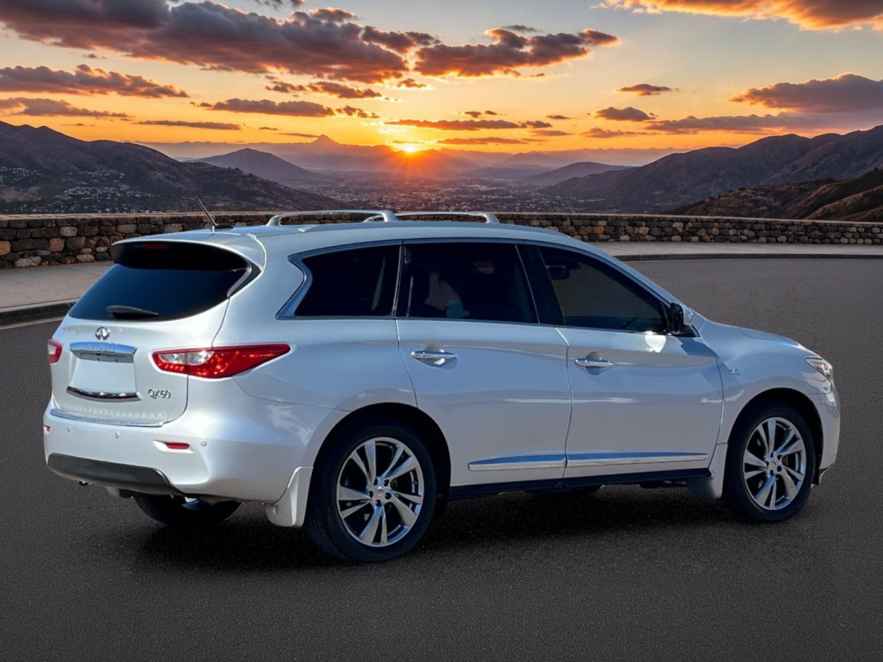Used 2015 INFINITI QX60 Luxe w/ Deluxe Touring Package AWD/4WD image 5