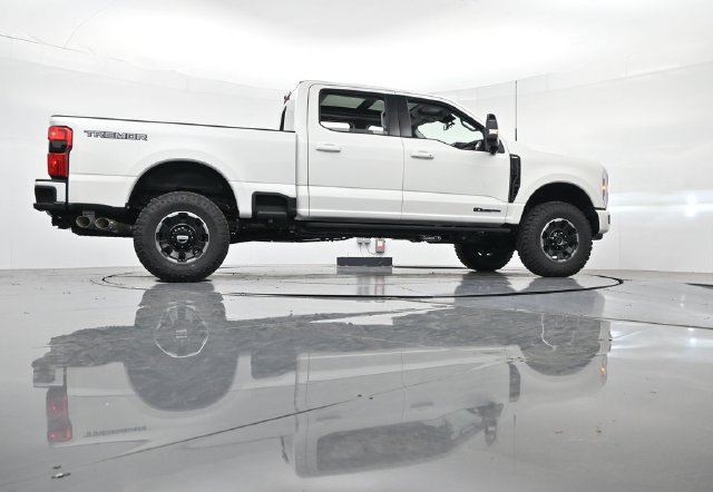 New 2026 Ford F350 Lariat w/ Tremor Off-Road Package AWD/4WD image 41