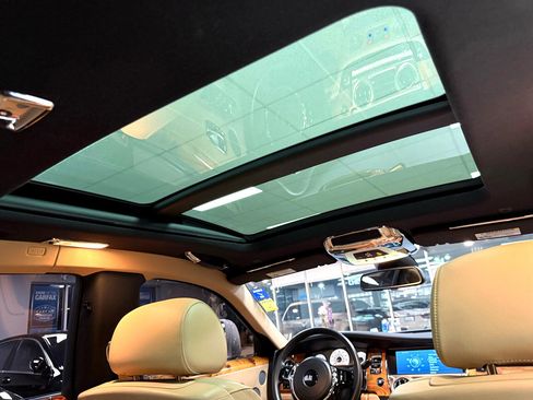 Used 2011 Rolls-Royce Ghost Sedan image 16