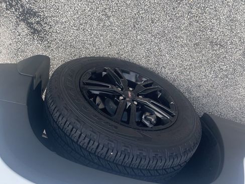 Used 2023 GMC Terrain AT4 w/ Infotainment Package II image 14