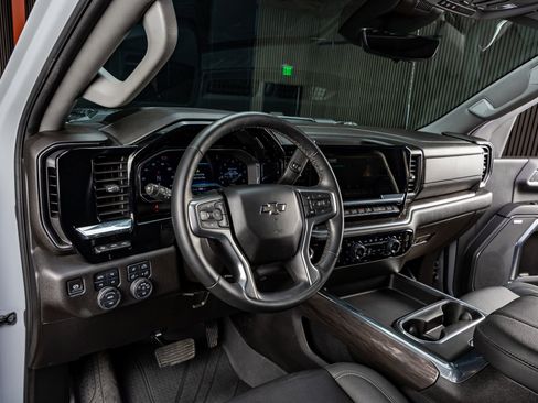 Used 2024 Chevrolet Silverado 2500 LTZ w/ LTZ Plus Package image 17