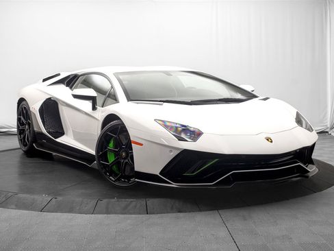 Used 2022 Lamborghini Aventador LP 780-4 Ultimae AWD/4WD image 1