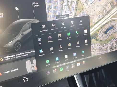 Used 2020 Tesla Model Y Long Range AWD/4WD image 32