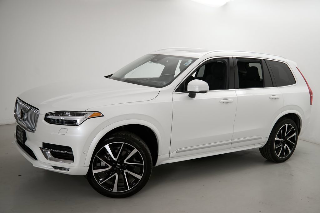 Certified 2024 Volvo XC90 B6 Ultimate AWD/4WD image 3