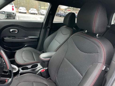 Used 2016 Kia Soul + w/ Soulful Package image 24