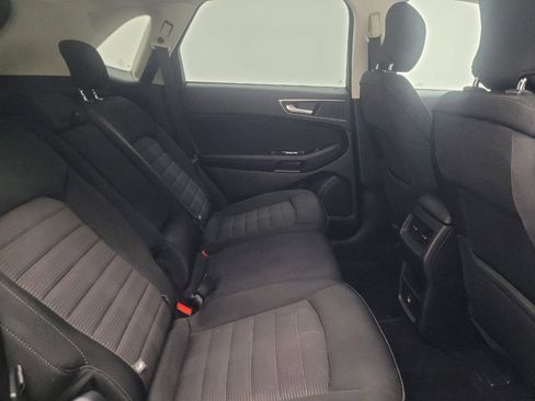 Used 2017 Ford Edge SEL FWD image 19