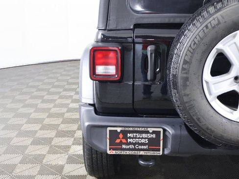 Used 2021 Jeep Wrangler Unlimited Sport image 12