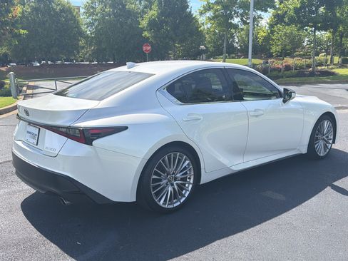 Used 2024 Lexus IS 300 w/ Premium Package RWD image 10