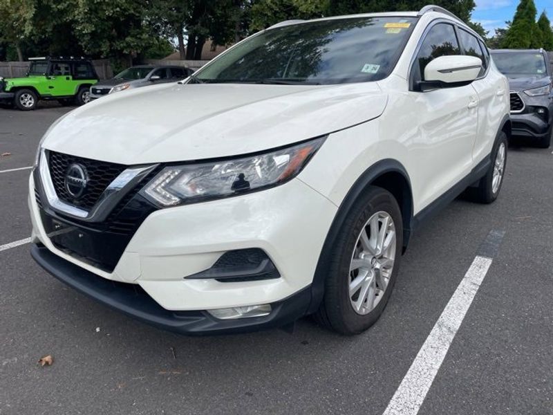 Certified 2021 Nissan Rogue Sport SV image 1