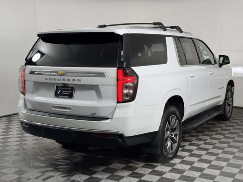 Used 2024 Chevrolet Suburban LT w/ Luxury Package AWD/4WD image 10