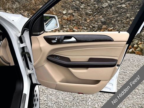 Used 2017 Mercedes-Benz GLE 350 w/ Premium 1 Package image 21