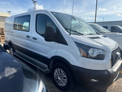 Used 2025 Ford Transit 250 Low Roof w/ Exterior Upgrade Package RWD image 3