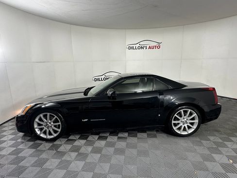 Used 2006 Cadillac XLR V image 3