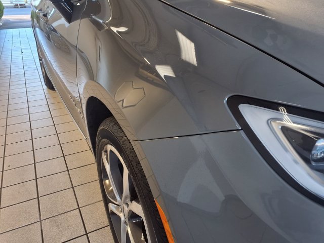 Used 2025 Chrysler Pacifica Pinnacle AWD/4WD image 28