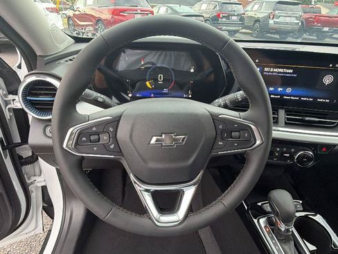 New 2026 Chevrolet Trax LT w/ Driver Confidence Package FWD image 21