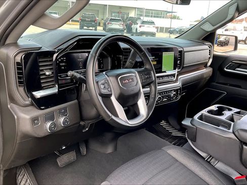 Used 2023 GMC Sierra 1500 SLE RWD image 16