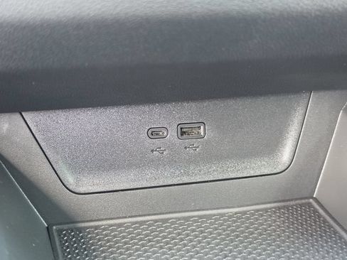 New 2027 Chevrolet Equinox LT w/ Convenience Package II AWD/4WD image 28
