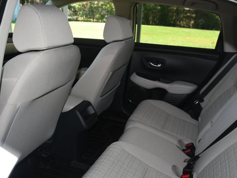 Used 2026 Honda HR-V LX image 14