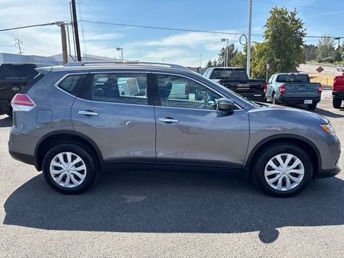 Used 2016 Nissan Rogue S AWD/4WD image 6