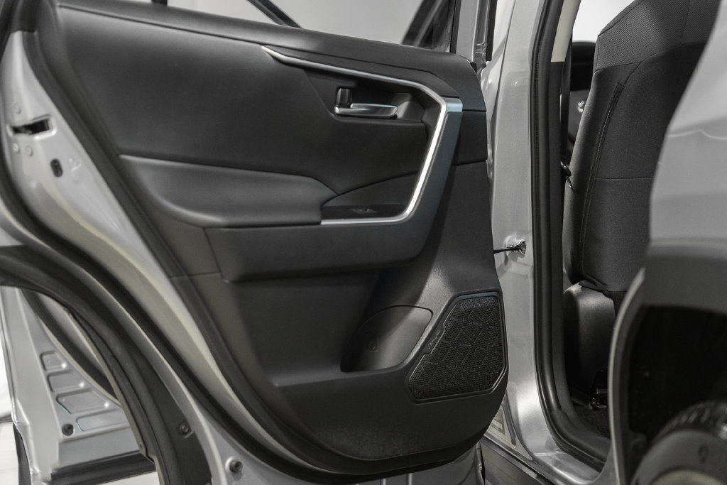 Certified 2025 Toyota RAV4 XLE AWD/4WD image 34