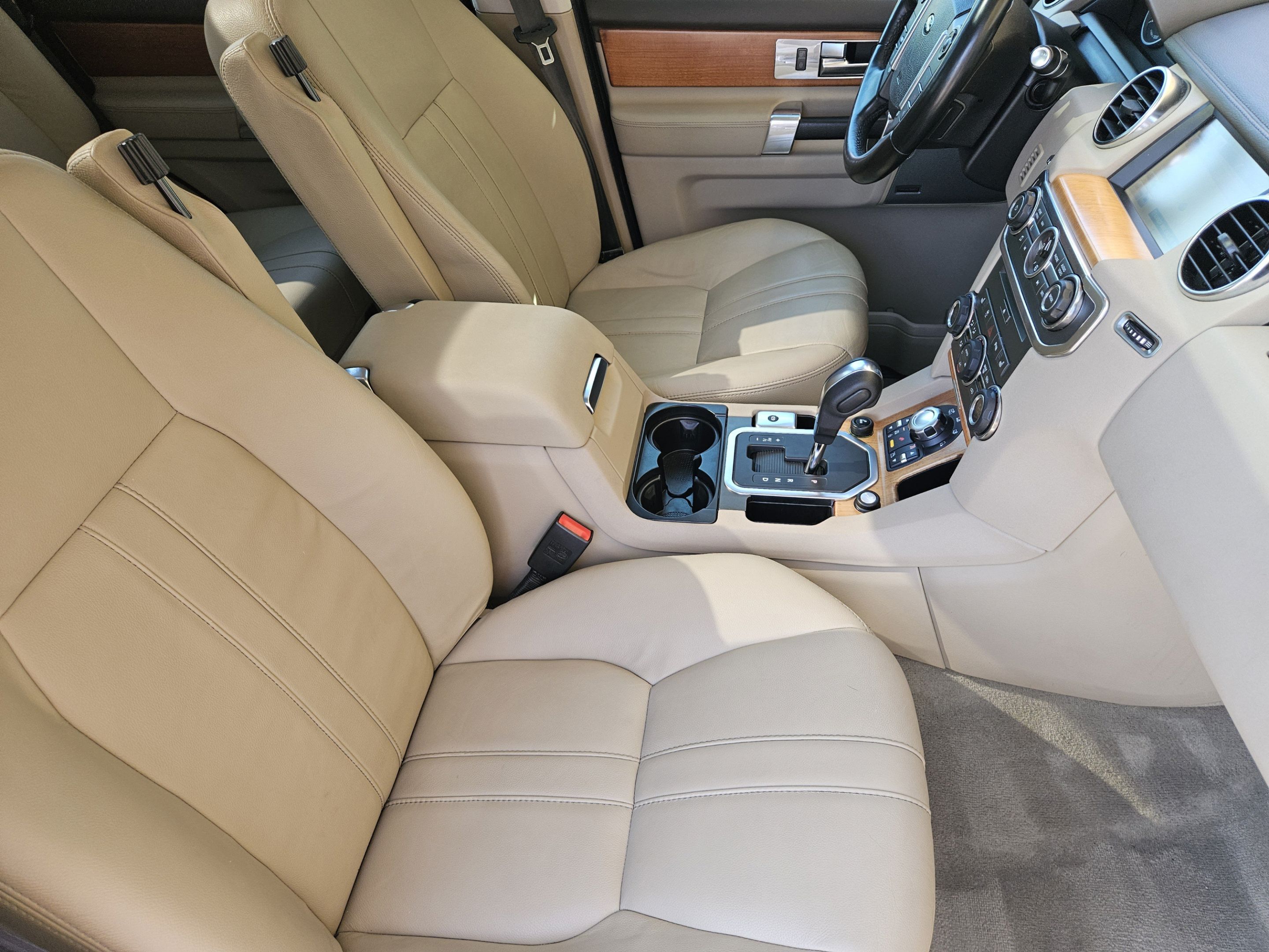 Used 2012 Land Rover LR4 HSE AWD/4WD image 12