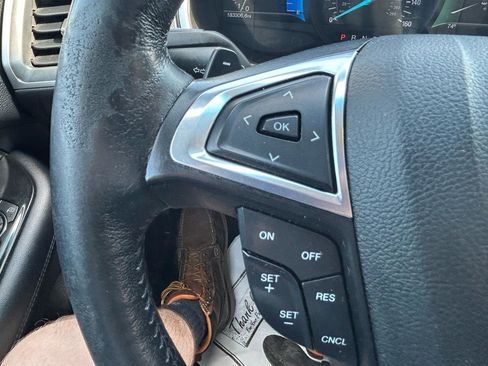 Used 2015 Ford Edge SEL w/ Equipment Group 201A FWD image 18