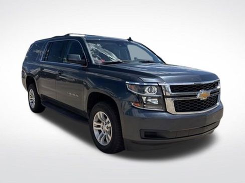 Used 2020 Chevrolet Suburban LT AWD/4WD image 3
