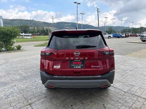 Used 2023 Nissan Rogue SV AWD/4WD image 7