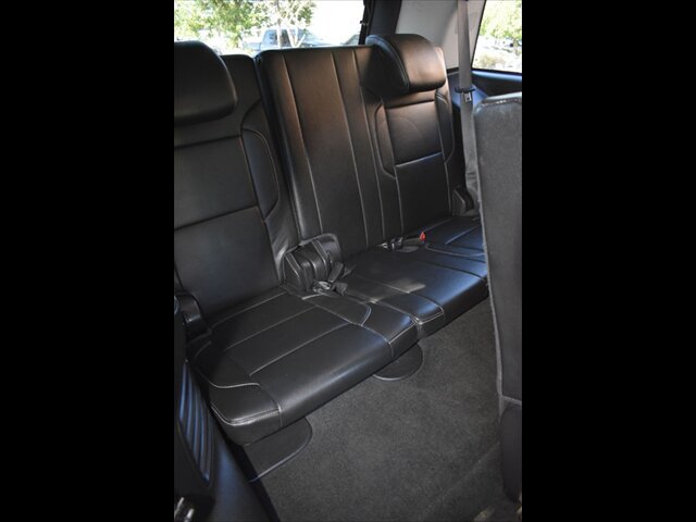 Used 2018 Chevrolet Tahoe LT w/ Luxury Package RWD image 29