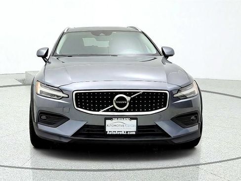 Used 2021 Volvo V60 T5 Cross Country w/ Climate Package AWD/4WD image 2