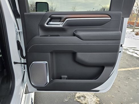 New 2026 GMC Sierra 3500 Denali w/ Denali Reserve Package image 30