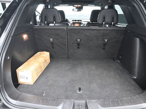 Used 2022 Chevrolet TrailBlazer RS w/ Sun and Liftgate Package image 16