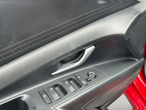 Used 2023 Hyundai Elantra SEL FWD image 21