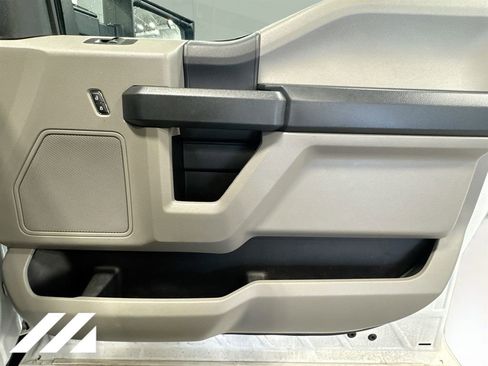 Used 2022 Ford F250 XL w/ Power Equipment Group image 29