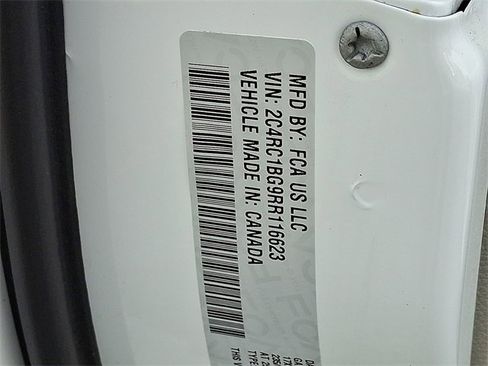 Used 2024 Chrysler Pacifica Touring-L image 26