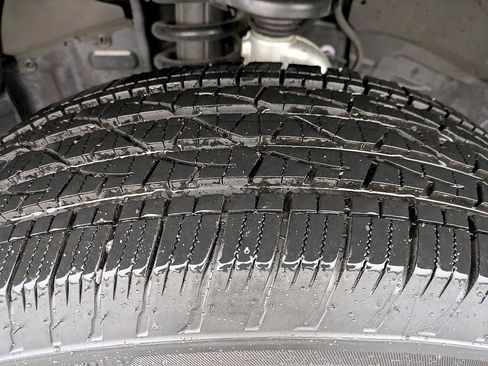 Used 2024 Toyota Tacoma SR image 11