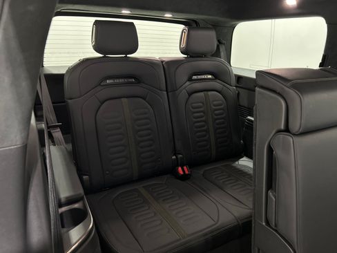 Used 2024 Rivian R1S Adventure AWD/4WD image 25
