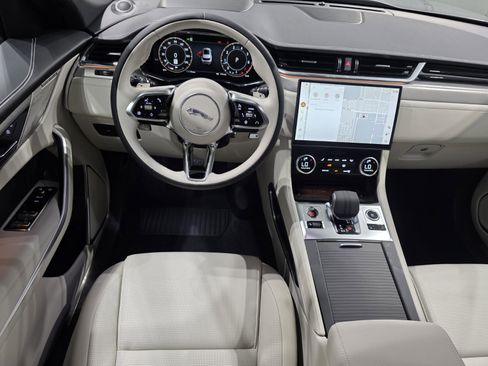 New 2026 Jaguar F-PACE R-Dynamic S image 10