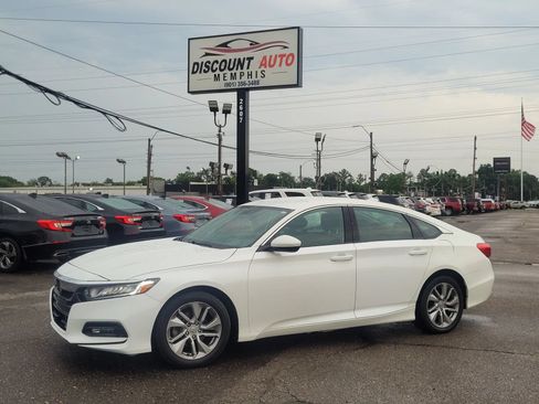 Used 2018 Honda Accord LX image 1
