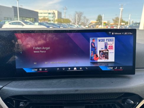 Certified 2025 BMW 330i xDrive Sedan w/ Convenience Package image 11