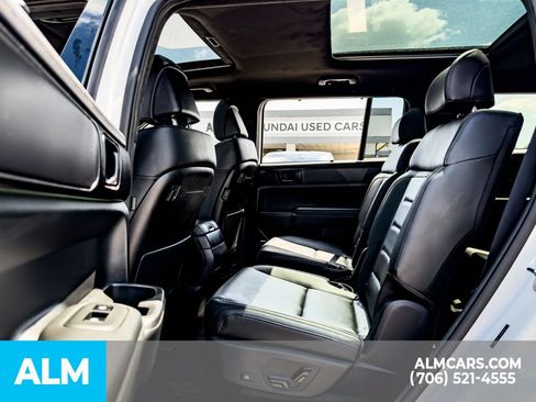 Used 2024 Hyundai Santa Fe Calligraphy FWD image 12