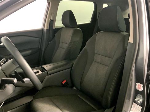 Used 2024 Nissan Rogue SV image 22