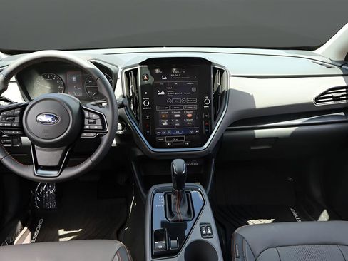 Certified 2025 Subaru Crosstrek 2.5i Limited w/ Popular Package #3A AWD/4WD image 17
