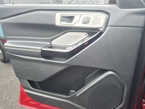 Used 2023 Ford Explorer ST w/ Equipment Group 401A AWD/4WD image 13