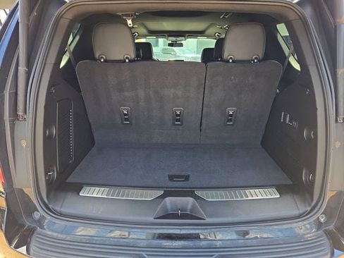 Used 2023 Chevrolet Tahoe RST w/ Luxury Package RWD image 21